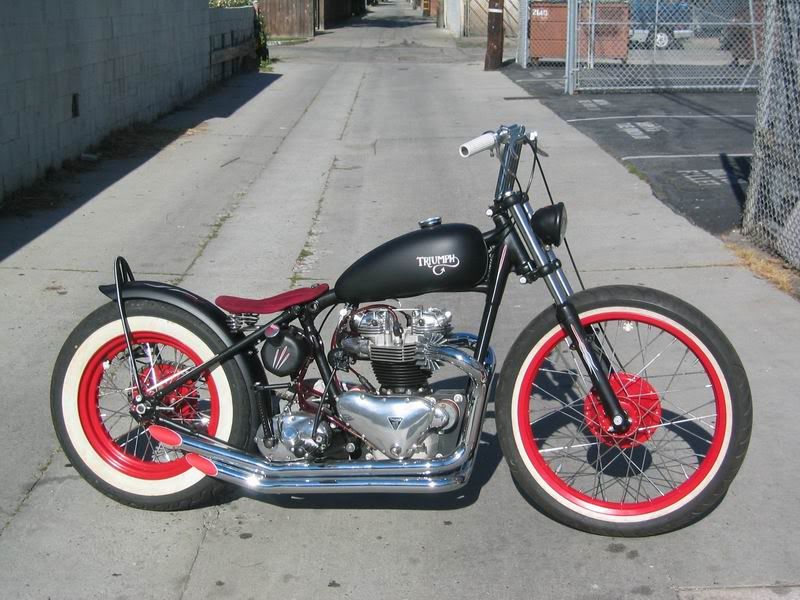 http://i267.photobucket.com/albums/ii282/swaiknow/Bobber-Motorcycle-2.jpg