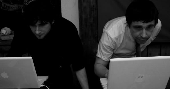 http://i267.photobucket.com/albums/ii289/smiff_saint/showcase_black.jpg