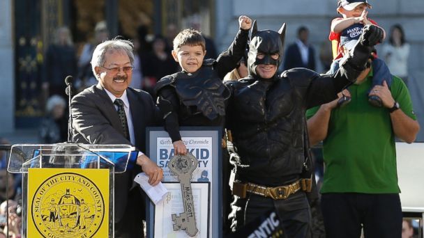 AP_batkid_key_makeawish_lpl_131115_16x9t