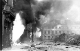 Warsaw_Uprising_-_Burning_Buildings.jpg
