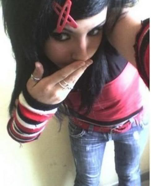 emo--large-msg-1191329387915B15D.jpg