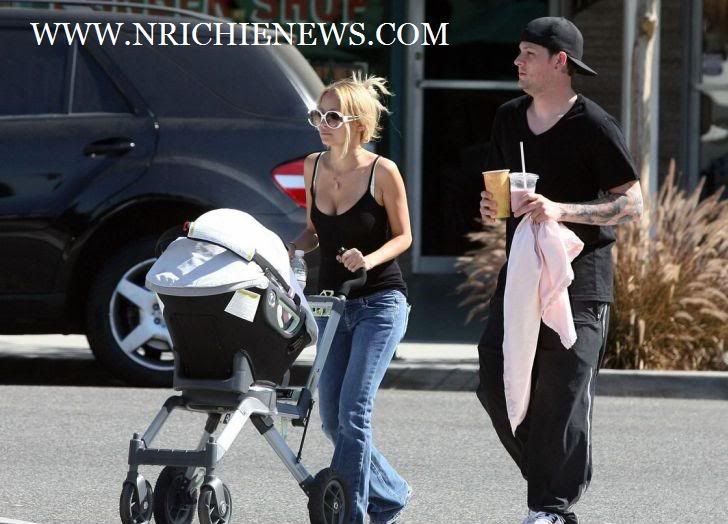 nicole richie casual clothes. Yesterday Nicole Richie amp; Joel
