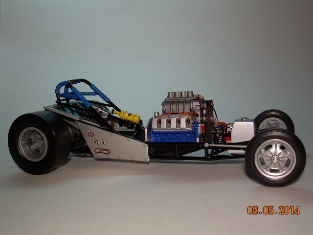 TommyGrovechassisengine2_zps0c94bef5.jpg