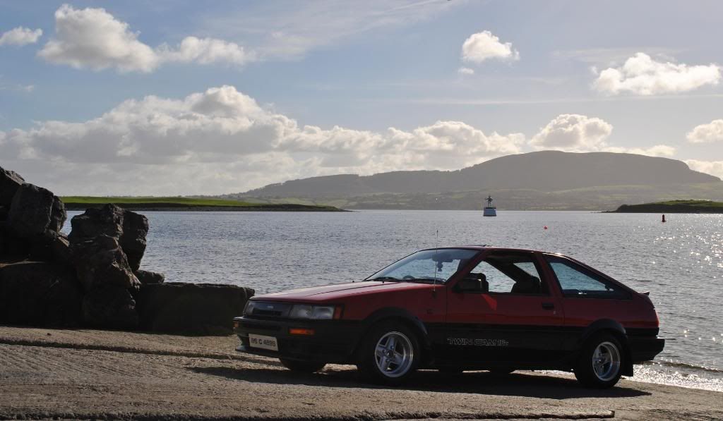 [Image: AEU86 AE86 - Red over Black UK Ae86]