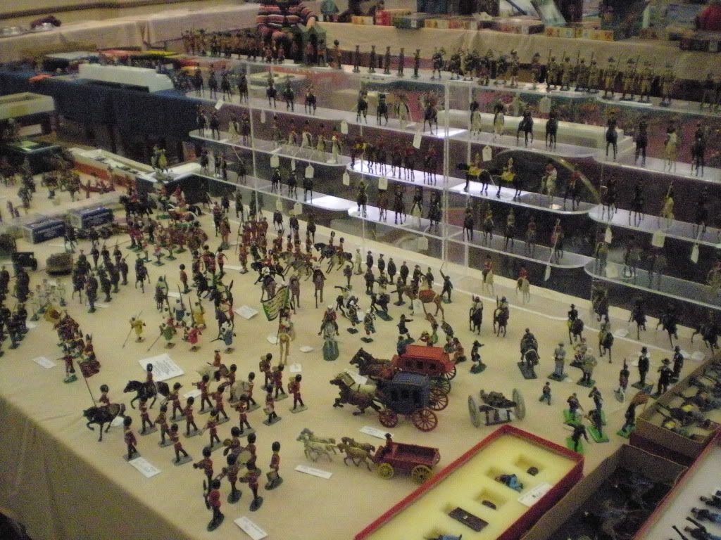 15Newoldtoysoldiers.jpg