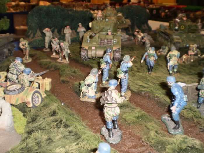 56Georgesdisplay-WWII4.jpg