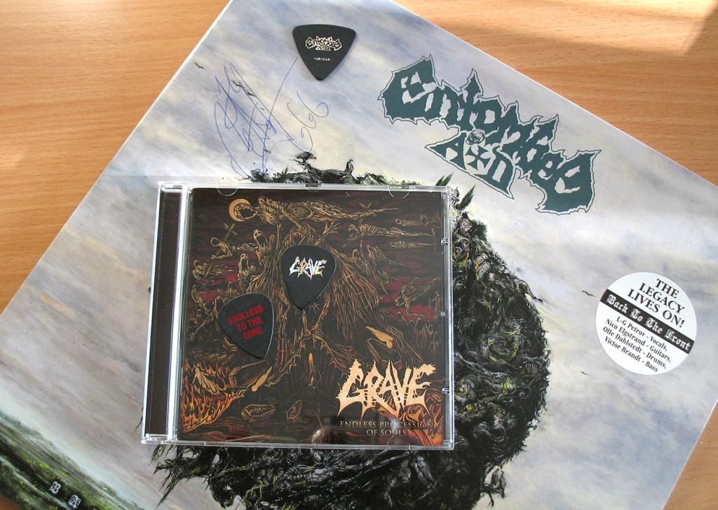grave_entombed_picks_zpsd6dc9a4c.jpg