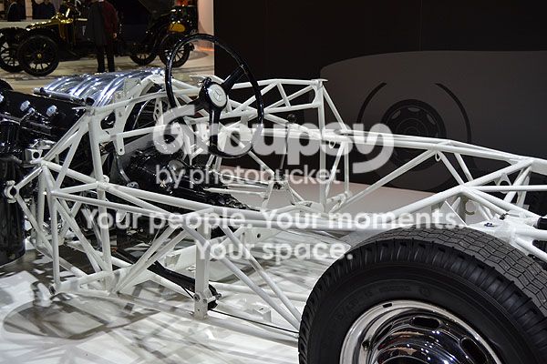 http://i267.photobucket.com/albums/ii283/bmb-63/autos/DSC_1253_zpsb5165eab.jpg