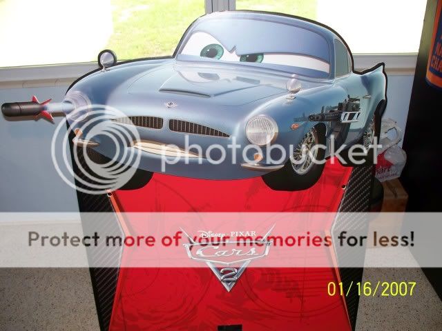 http://i267.photobucket.com/albums/ii290/jestrjef/cars%20collection/100_2141.jpg