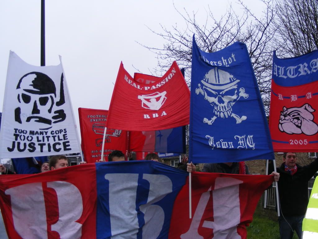 CrawleyAway018.jpg