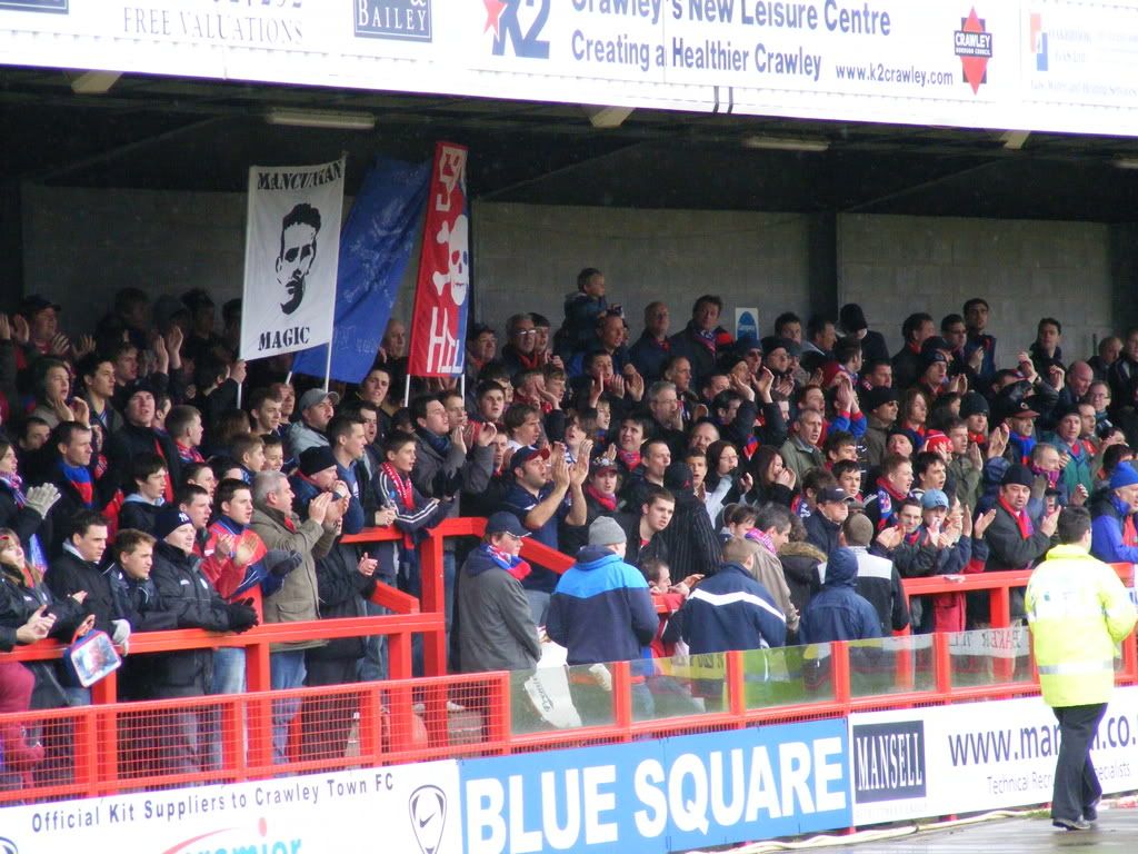 CrawleyAway028.jpg